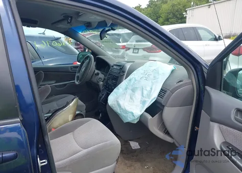 2006 Toyota Sienna Le from USA, damaged, VIN 5TDBA23C565061826